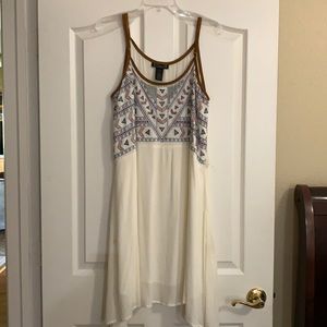 Shyanne XXL embroidered top dress